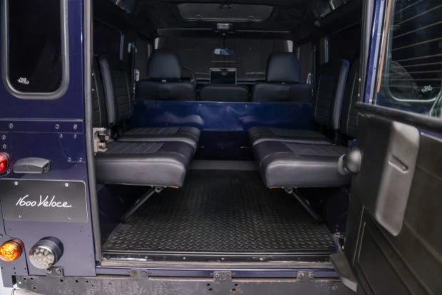 1997 Land Rover Defender 90 - Image 6 of 8