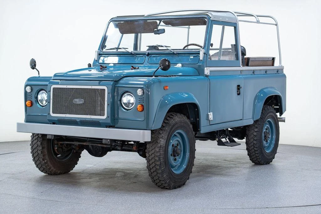 1997 Land Rover Defender 90 - Image 2 of 31