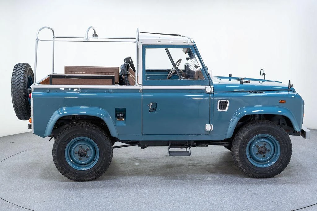 1997 Land Rover Defender 90 - Image 6 of 31
