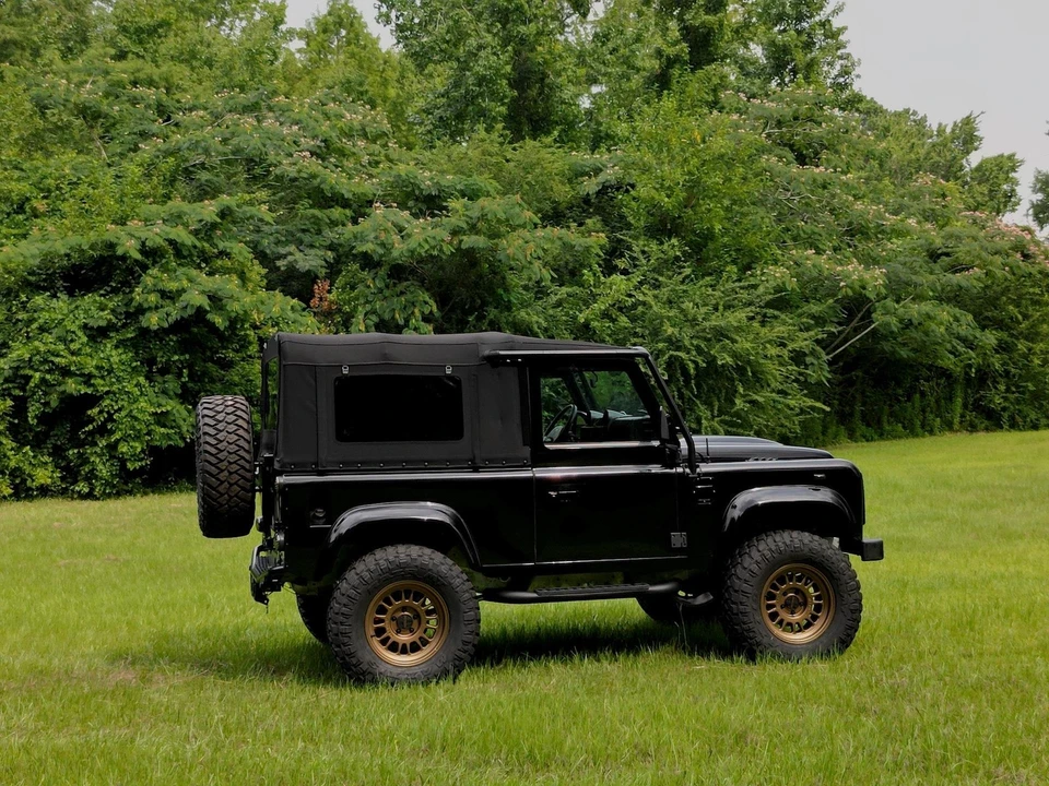 1997 Land Rover Defender 90 - Image 11 of 31