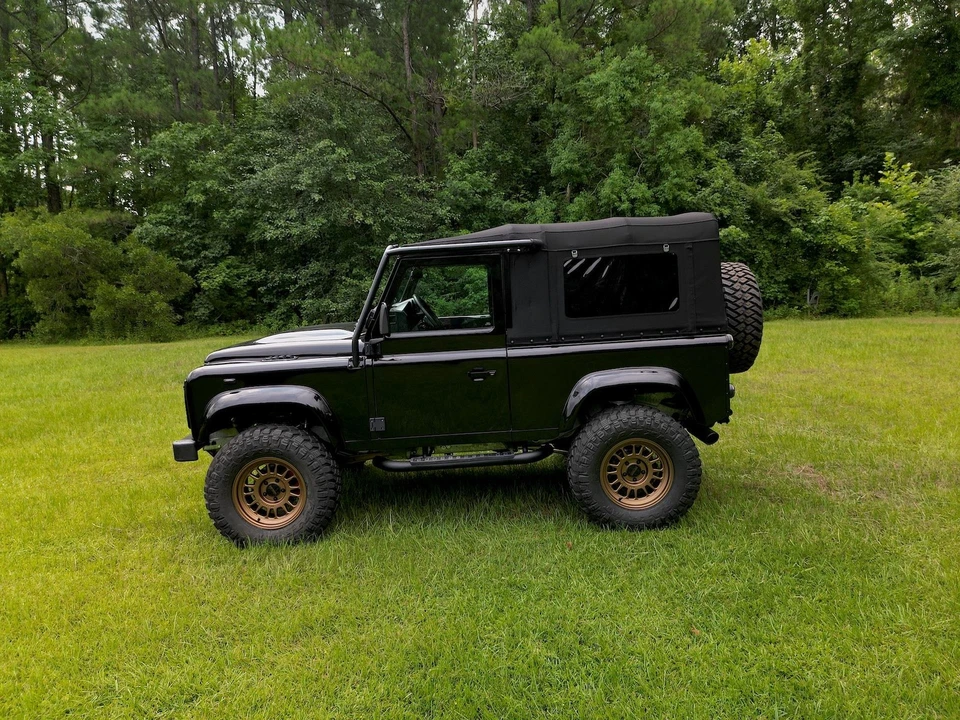 1997 Land Rover Defender 90 - Image 10 of 31