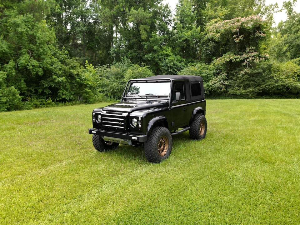 1997 Land Rover Defender 90 - Image 8 of 31
