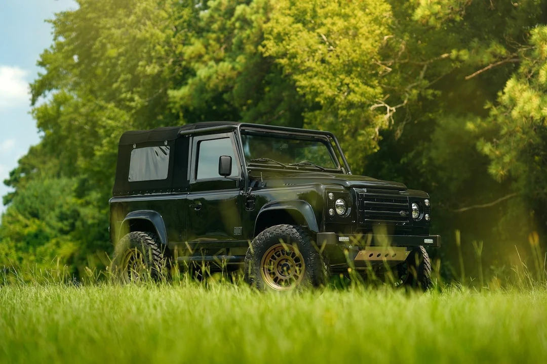 1997 Land Rover Defender 90 - Image 7 of 31