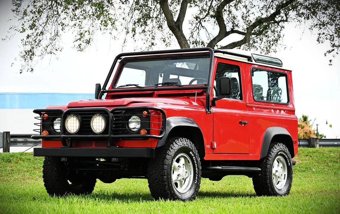 1997 Land Rover Defender 90 - Image 2 of 31