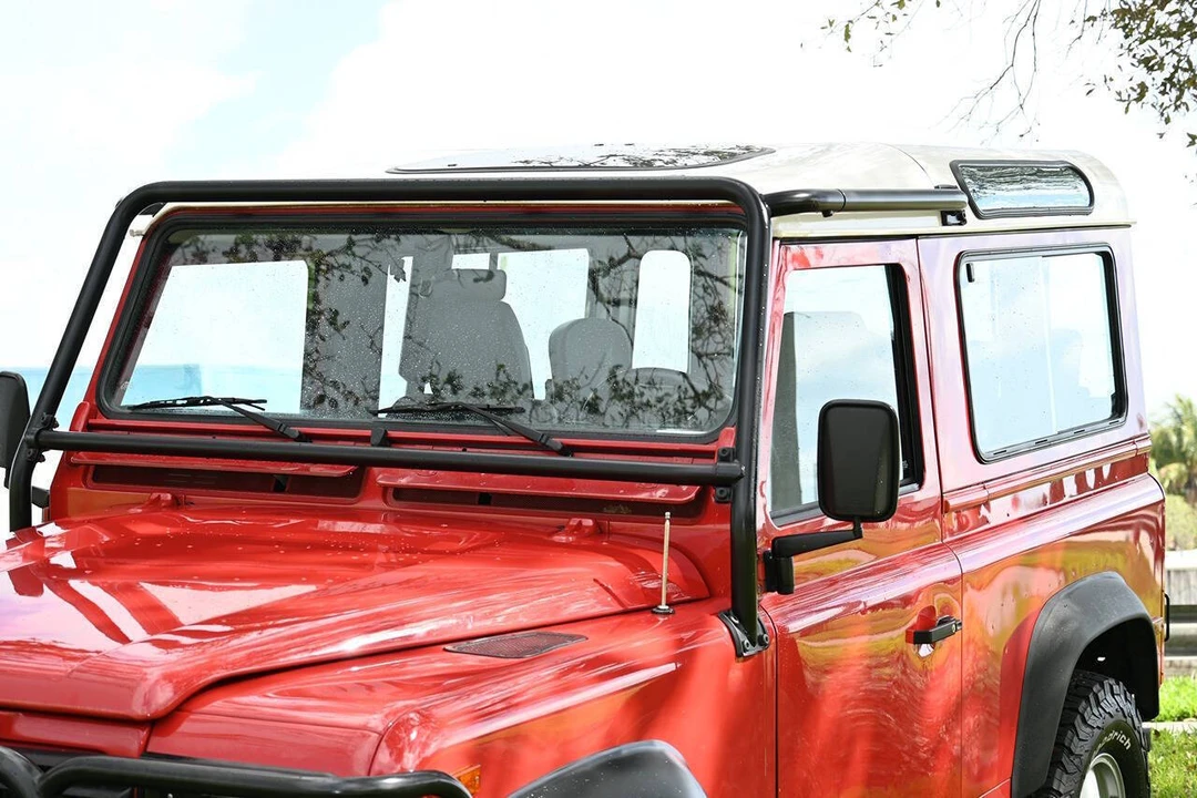 1997 Land Rover Defender 90 - Image 30 of 31