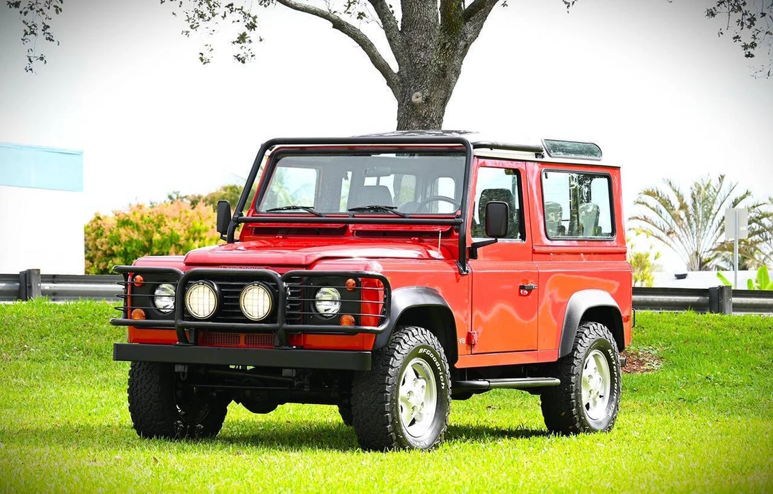 1997 Land Rover Defender 90 - Image 9 of 31