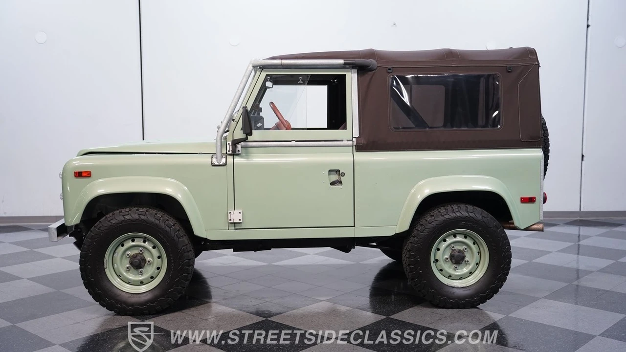 1997 Land Rover Defender 90 - Image 3 of 12