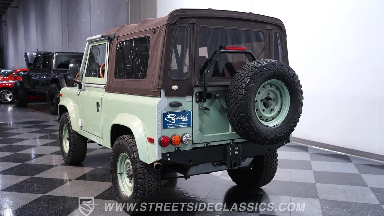 1997 Land Rover Defender 90 - Image 10 of 12