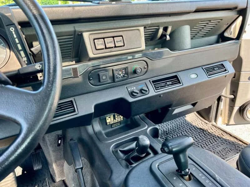 1997 Land Rover Defender 90 - Image 14 of 26