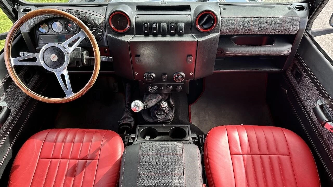 1997 Land Rover Defender 90 - Image 4 of 12