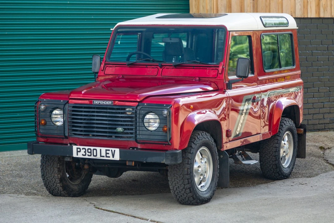 1997 Land Rover Defender 90 - Image 2 of 30