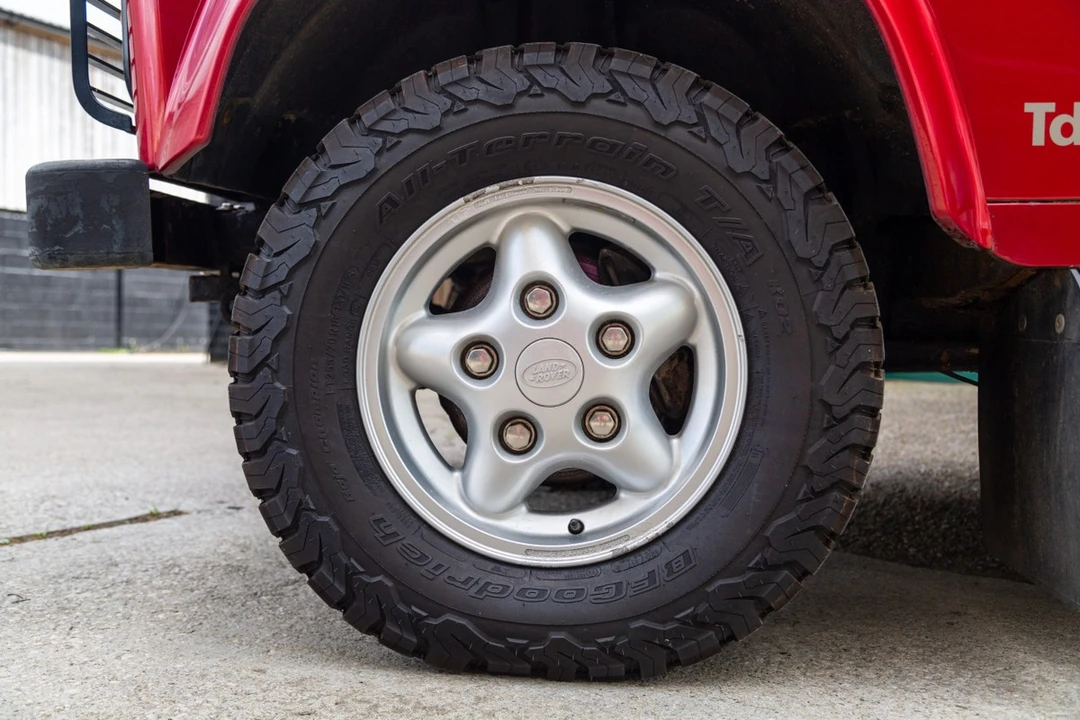 1997 Land Rover Defender 90 - Image 12 of 30