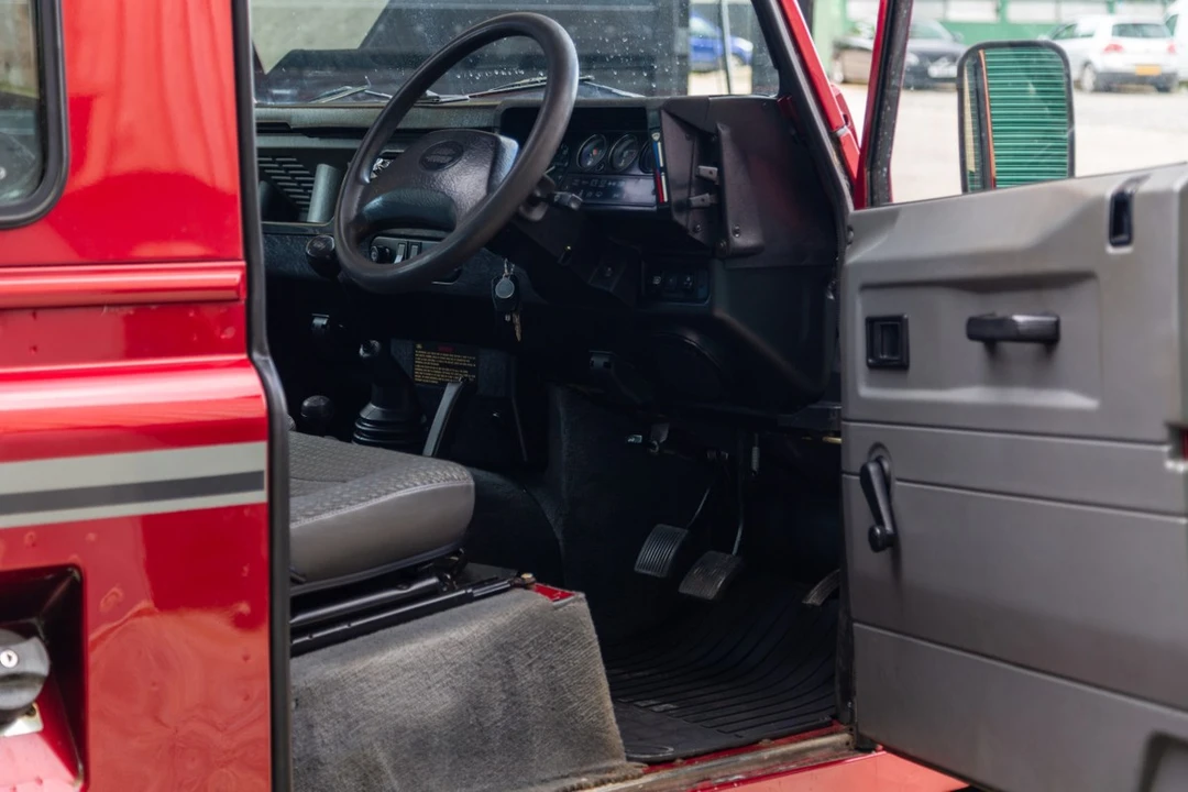 1997 Land Rover Defender 90 - Image 13 of 30
