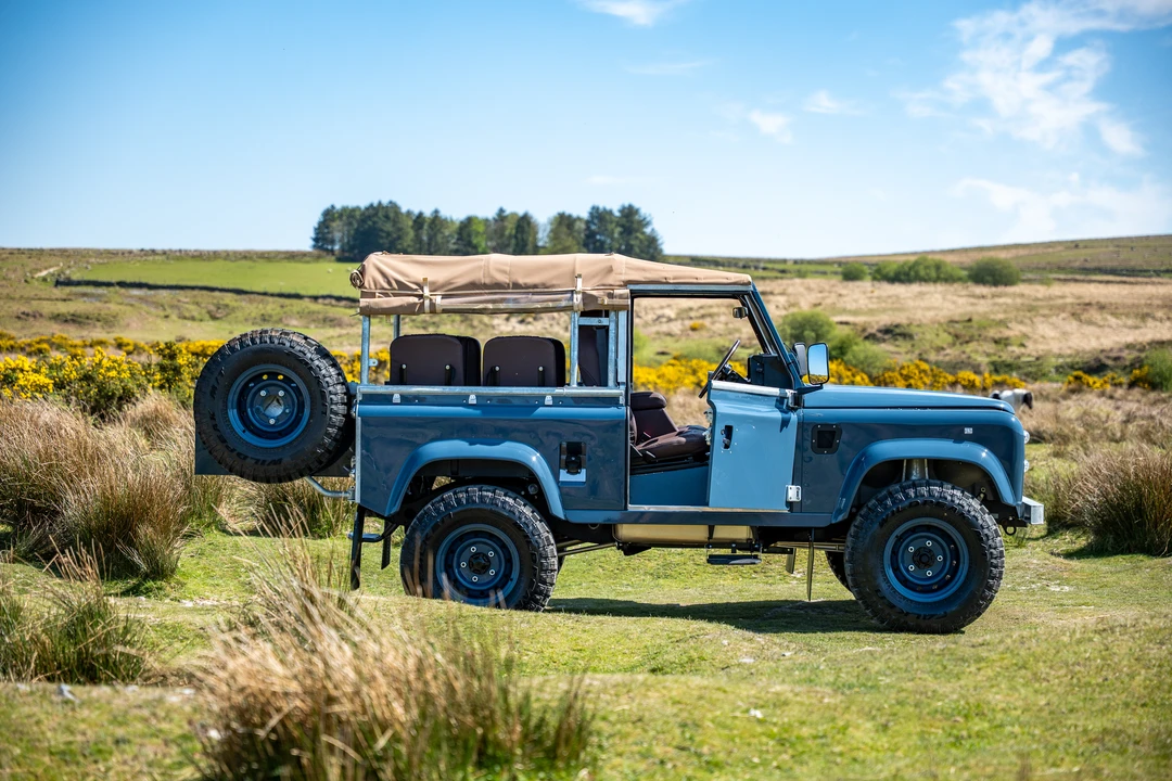 1997 Land Rover Defender 90 - Image 10 of 31