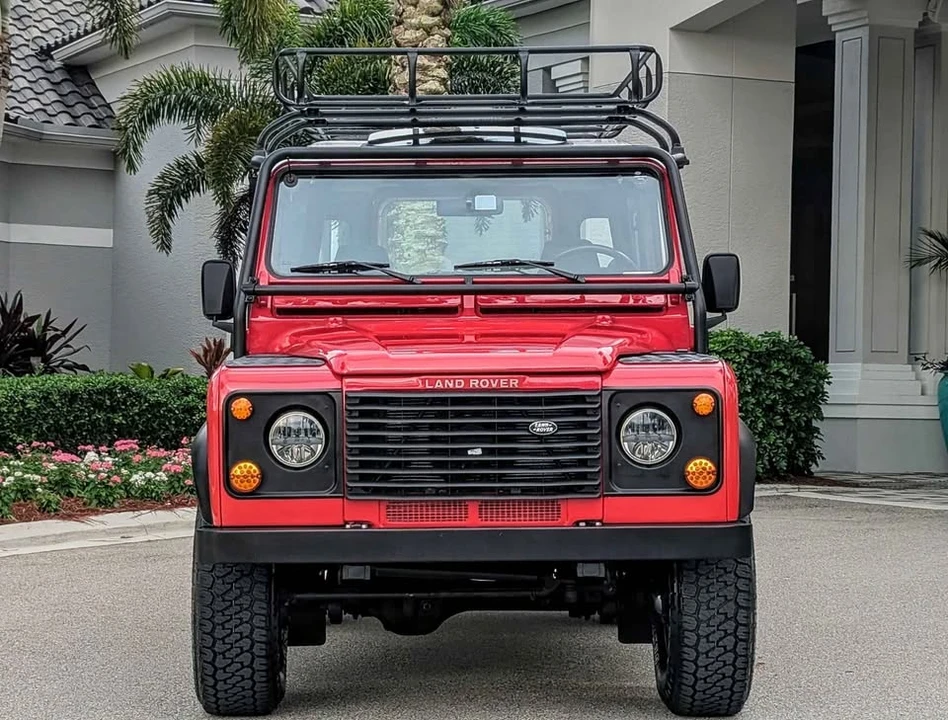 1997 Land Rover Defender 90 - Image 2 of 18