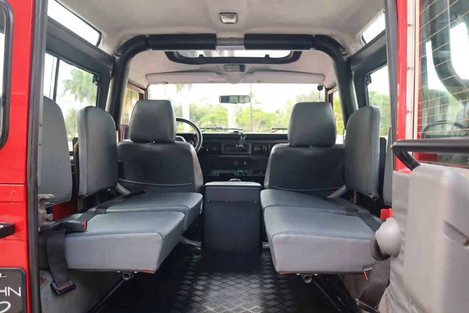1997 Land Rover Defender 90 - Image 9 of 18