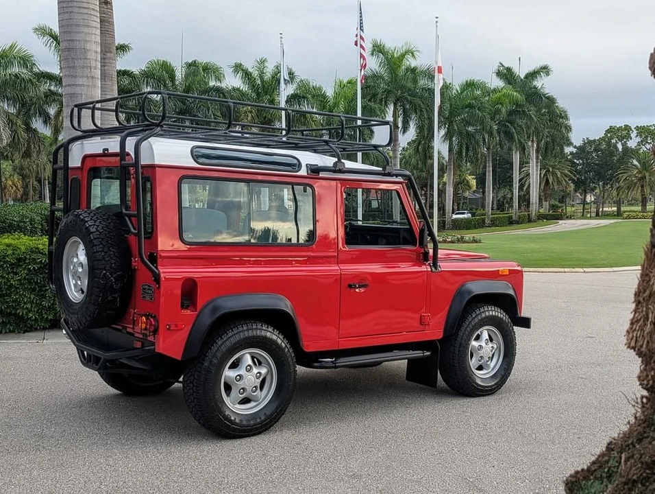 1997 Land Rover Defender 90 - Image 4 of 18