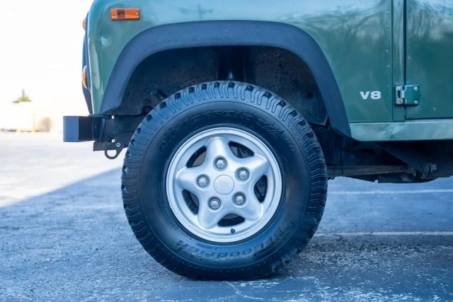 1997 Land Rover Defender 90 - Image 9 of 16