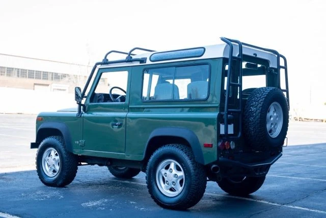 1997 Land Rover Defender 90 - Image 7 of 16