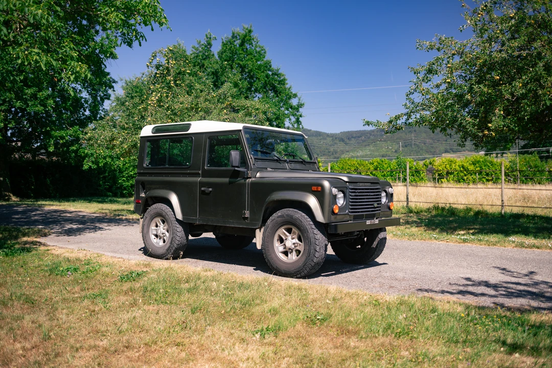 1997 Land Rover Defender 90 - Image 3 of 31