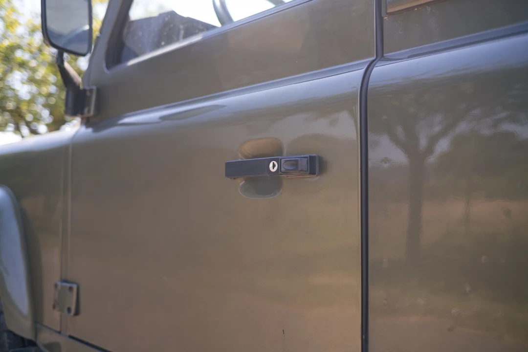 1997 Land Rover Defender 90 - Image 10 of 31