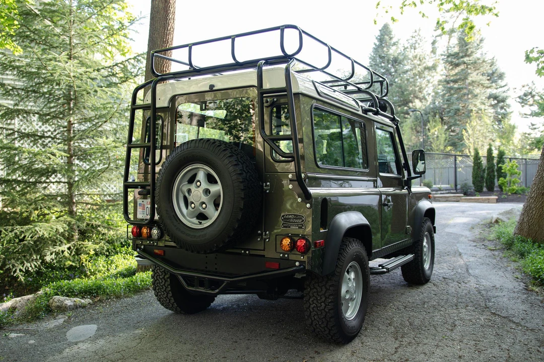 1997 Land Rover Defender 90 - Image 9 of 31