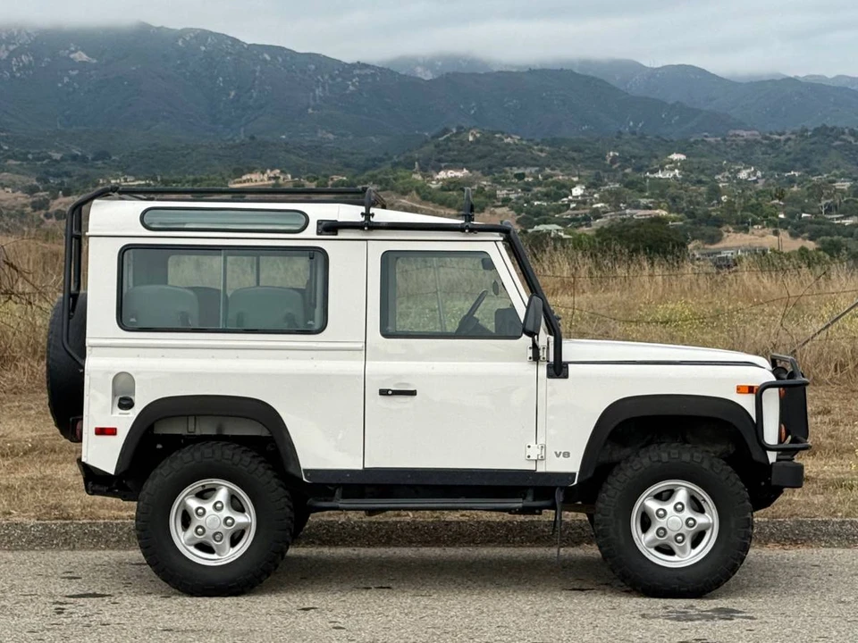 1997 Land Rover Defender 90 - Image 2 of 23