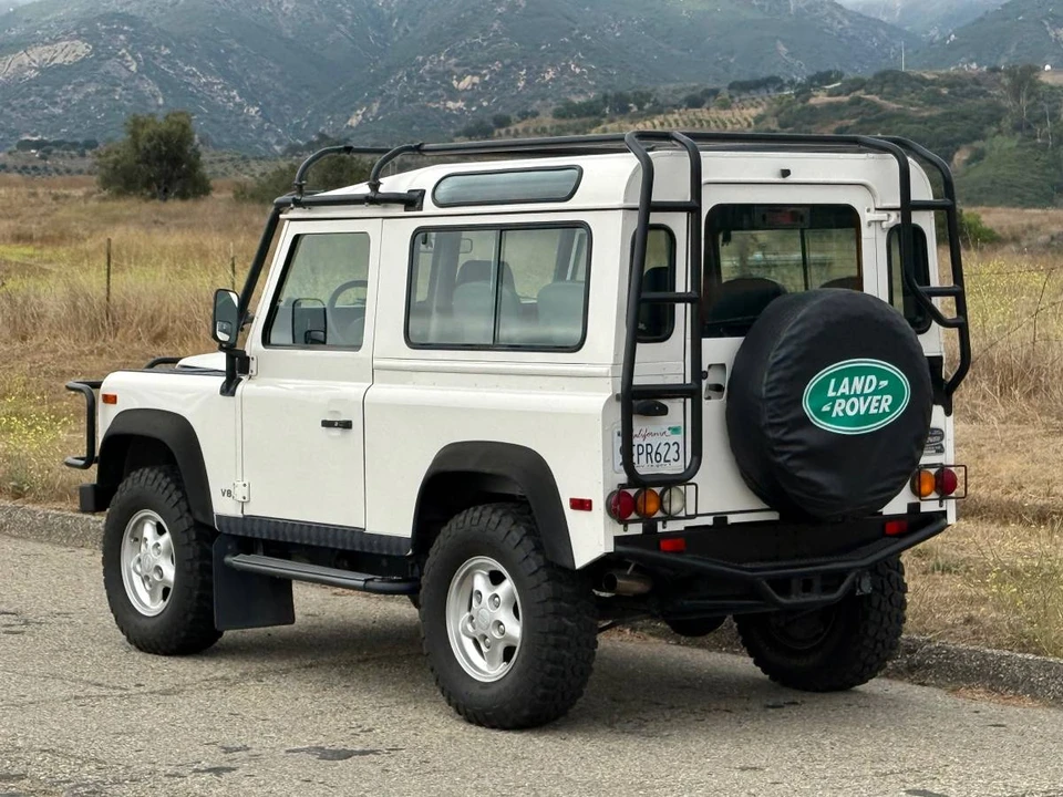 1997 Land Rover Defender 90 - Image 5 of 23