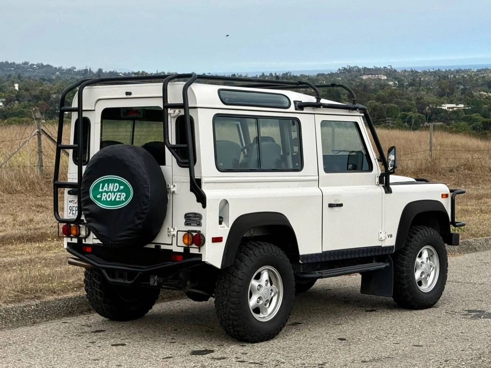 1997 Land Rover Defender 90 - Image 3 of 23