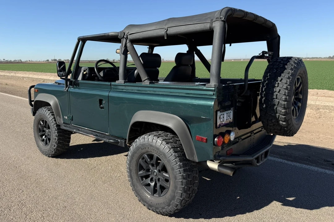 1997 Land Rover Defender 90 - Image 2 of 9