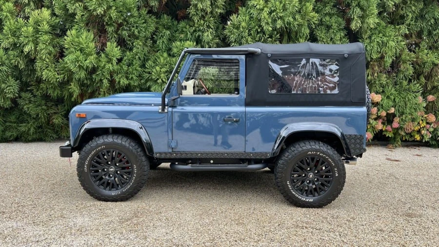1997 Land Rover Defender 90 - Image 2 of 30