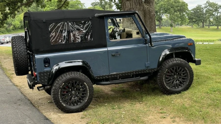 1997 Land Rover Defender 90 - Image 10 of 30