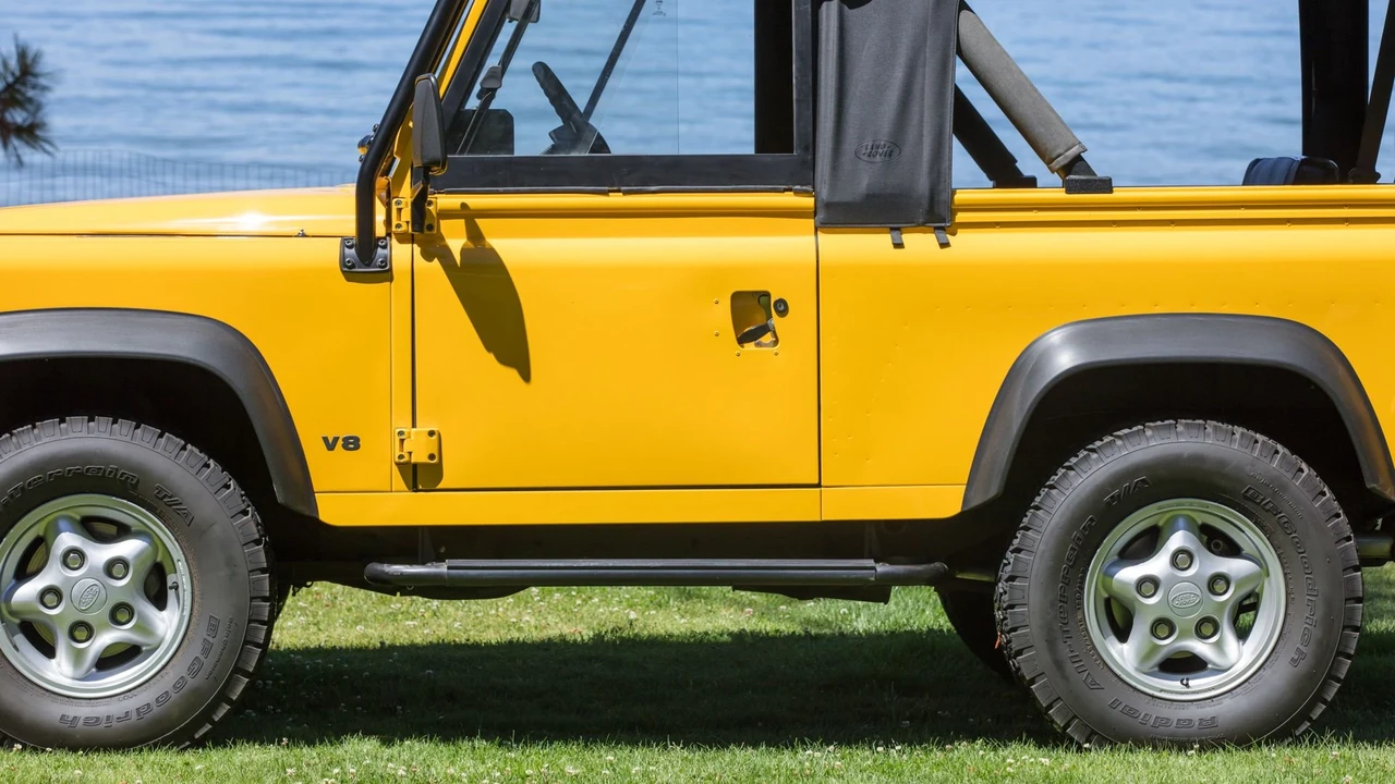 1997 Land Rover Defender 90 - Image 31 of 31