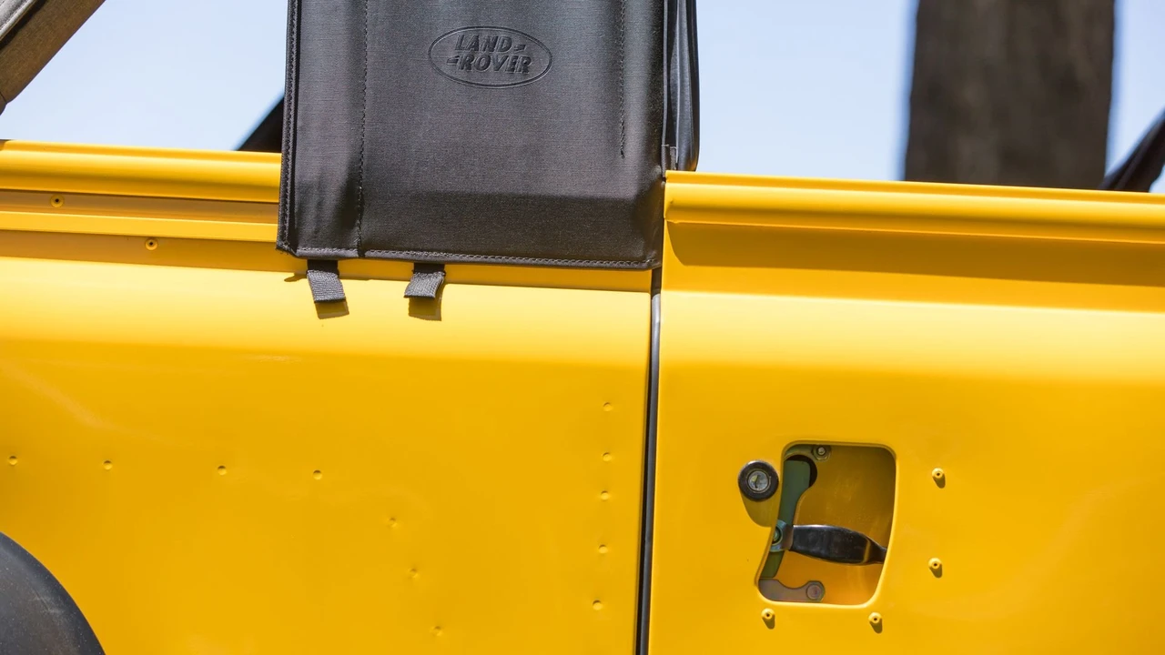 1997 Land Rover Defender 90 - Image 27 of 31
