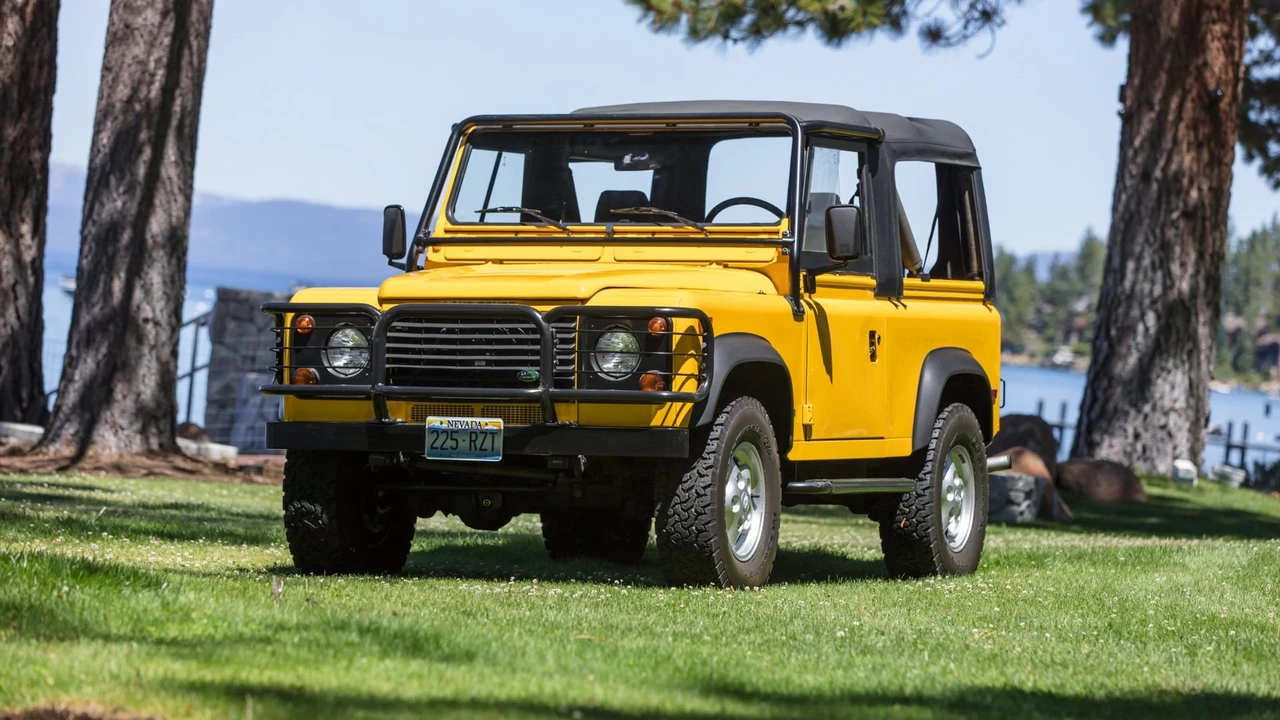 1997 Land Rover Defender 90 - Image 12 of 31