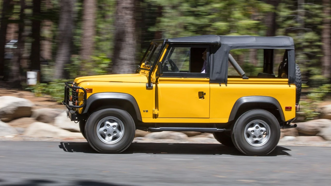 1997 Land Rover Defender 90 - Image 24 of 31