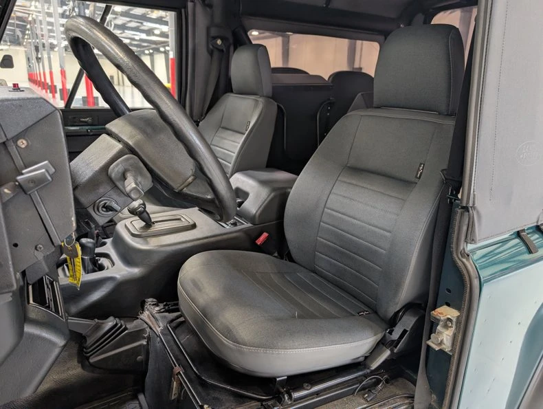 1997 Land Rover Defender 90 - Image 9 of 12