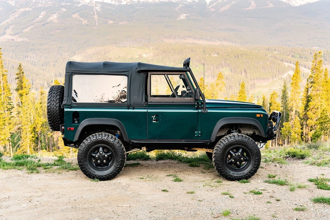 1997 Land Rover Defender 90 - Image 8 of 21
