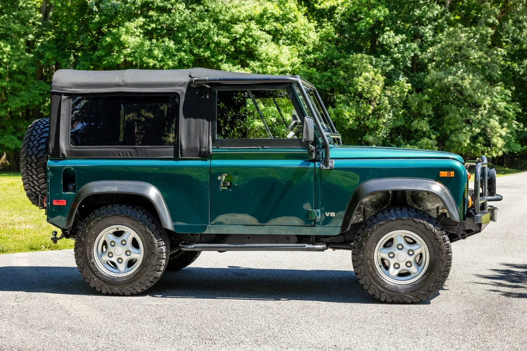 1997 Land Rover Defender 90 - Image 7 of 31