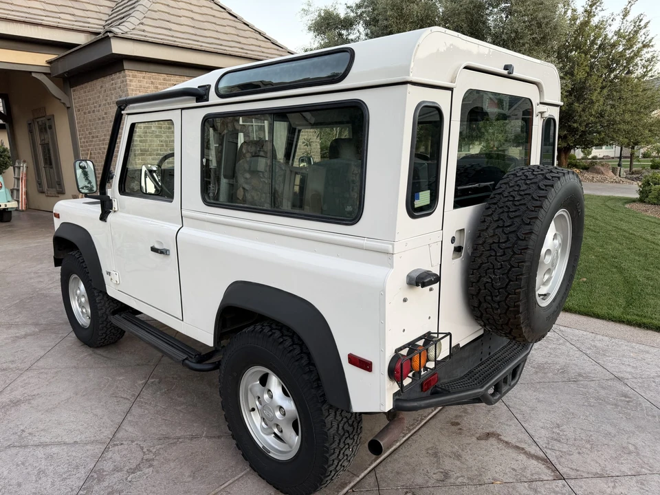 1997 Land Rover Defender 90 - Image 17 of 21
