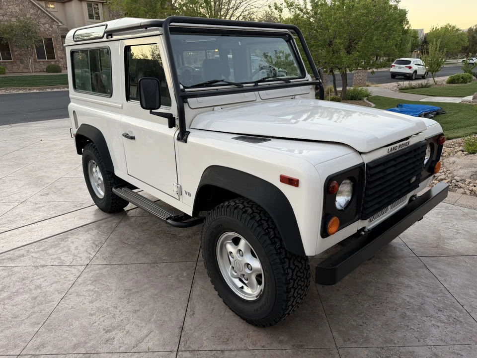 1997 Land Rover Defender 90 - Image 3 of 21
