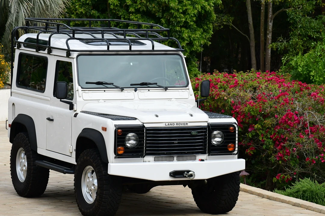 1997 Land Rover Defender 90 - Image 6 of 31