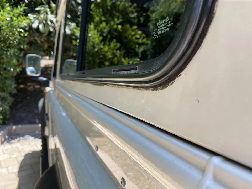 1997 Land Rover Defender 90 - Image 28 of 31