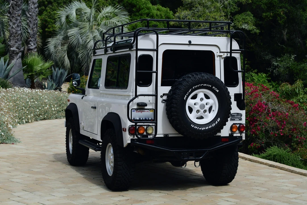 1997 Land Rover Defender 90 - Image 17 of 31