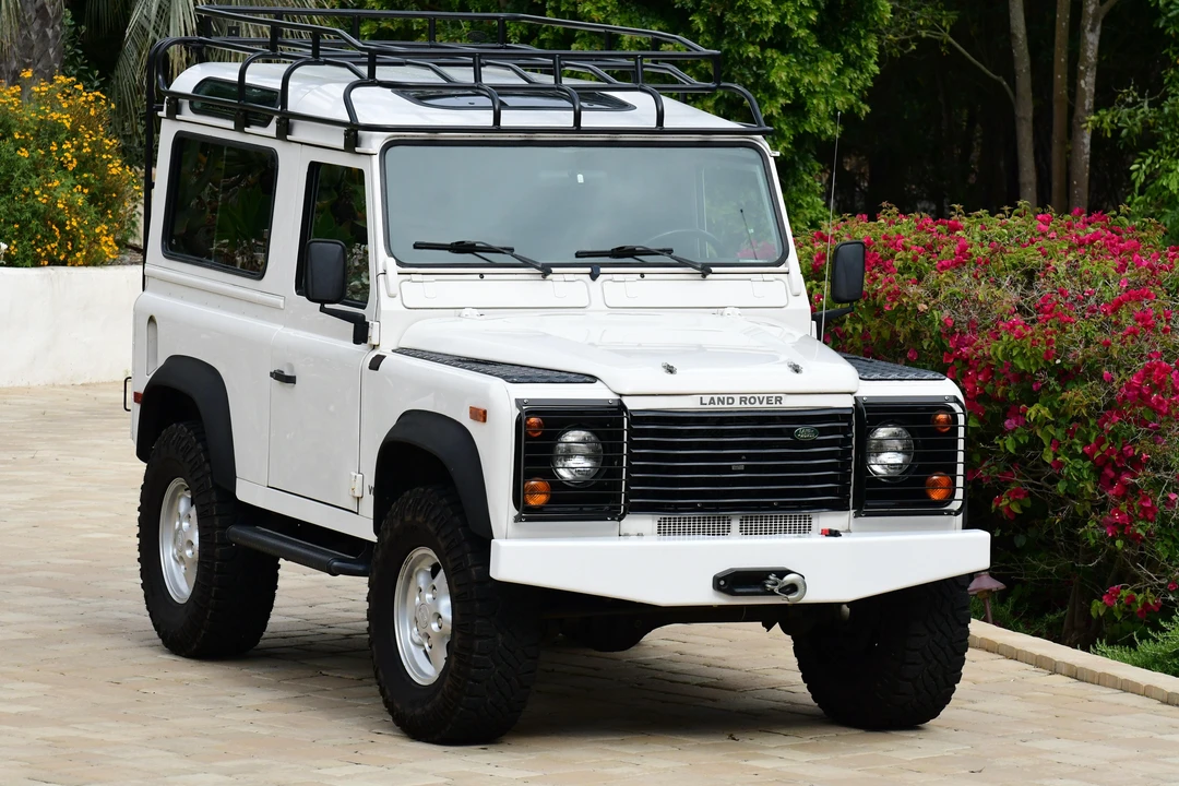 1997 Land Rover Defender 90 - Image 10 of 31