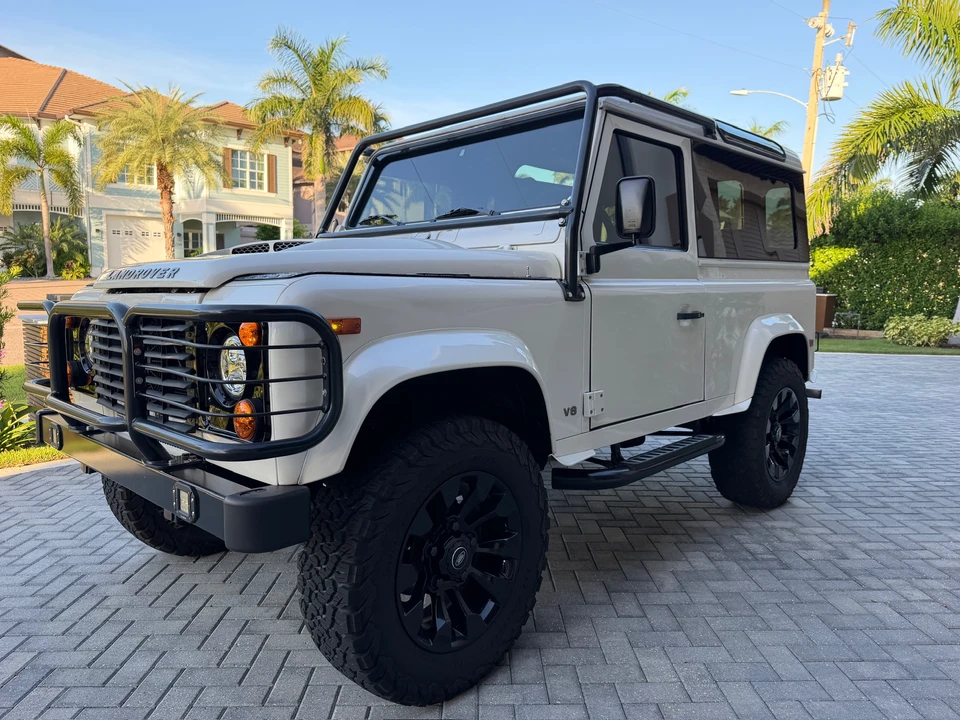 1997 Land Rover Defender 90 - Image 4 of 31
