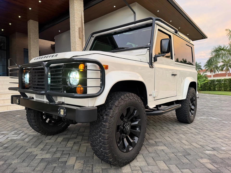 1997 Land Rover Defender 90 - Image 5 of 31