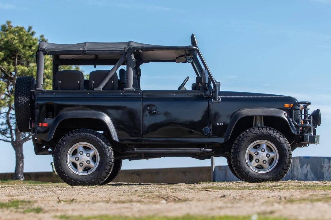 1997 Land Rover Defender 90 - Image 3 of 31