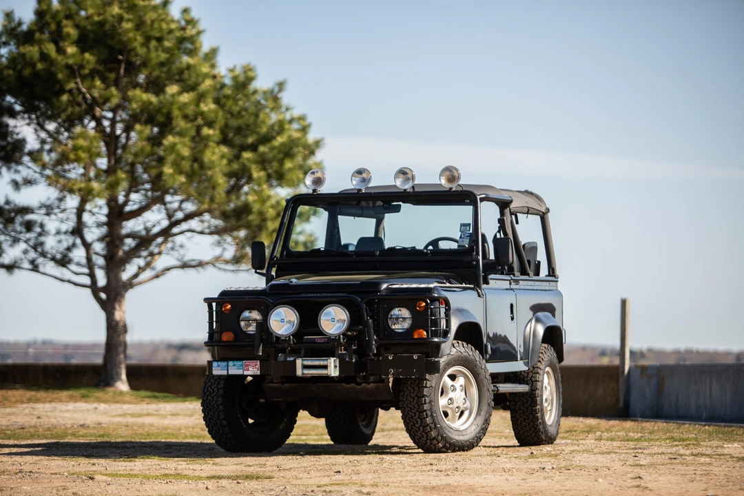 1997 Land Rover Defender 90 - Image 6 of 31