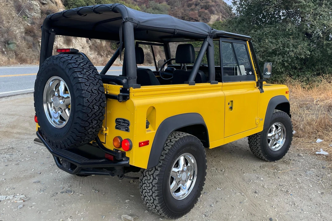 1997 Land Rover Defender 90 - Image 4 of 31